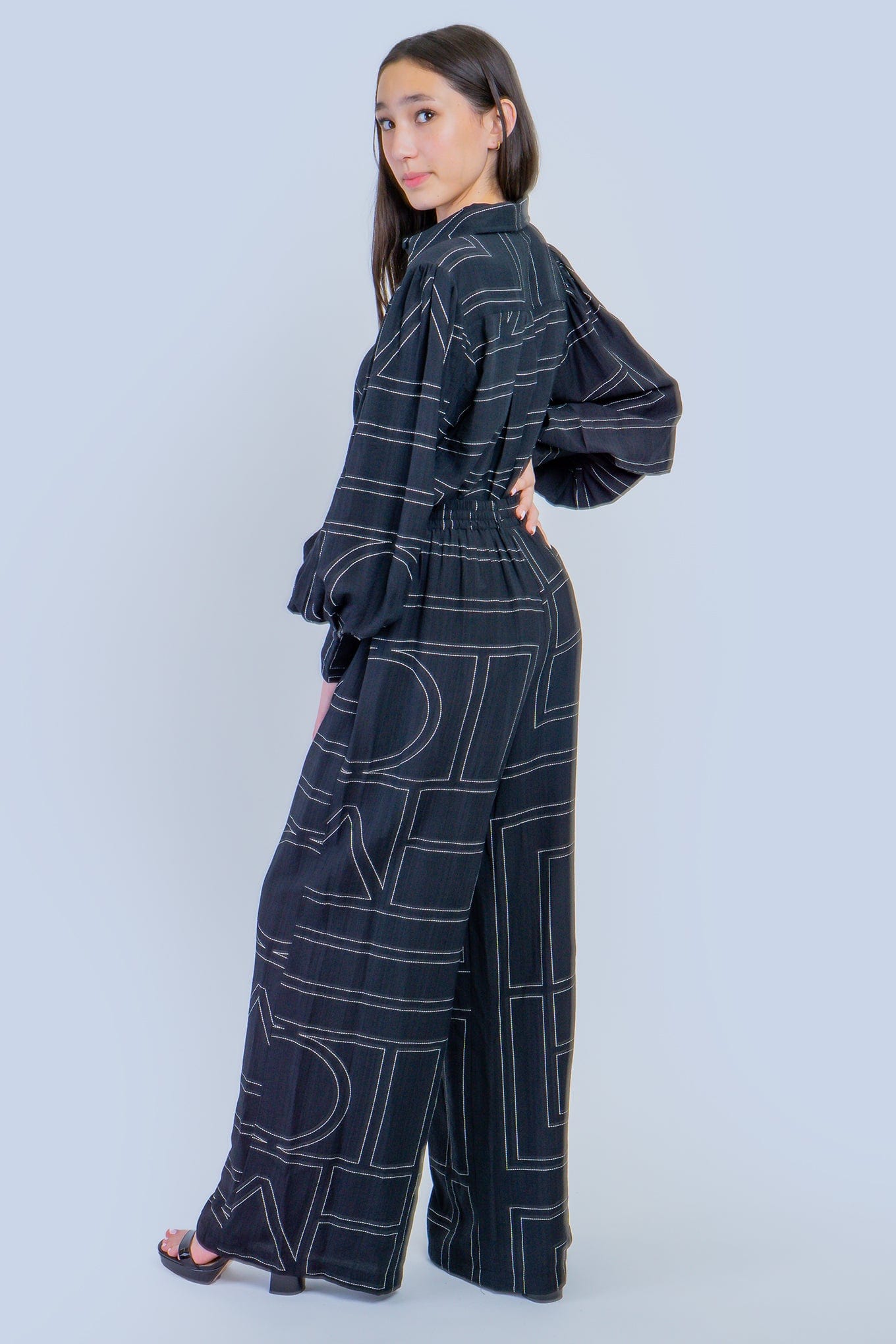 DCD PANTS Black/White Linear Abstract Pants