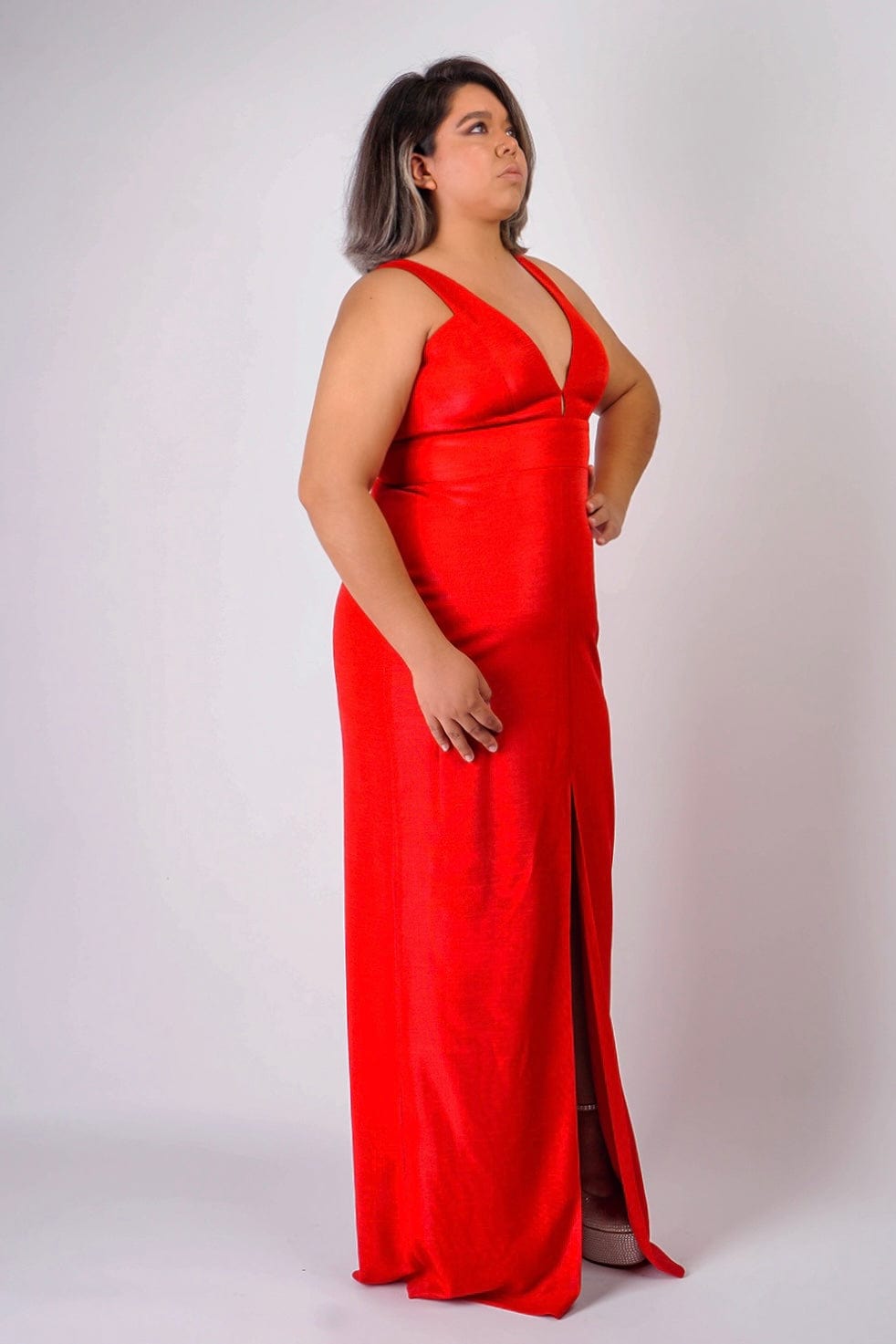 DCD GOWNS Ruby Red Luxe Slim V Neck Sonaya Gown