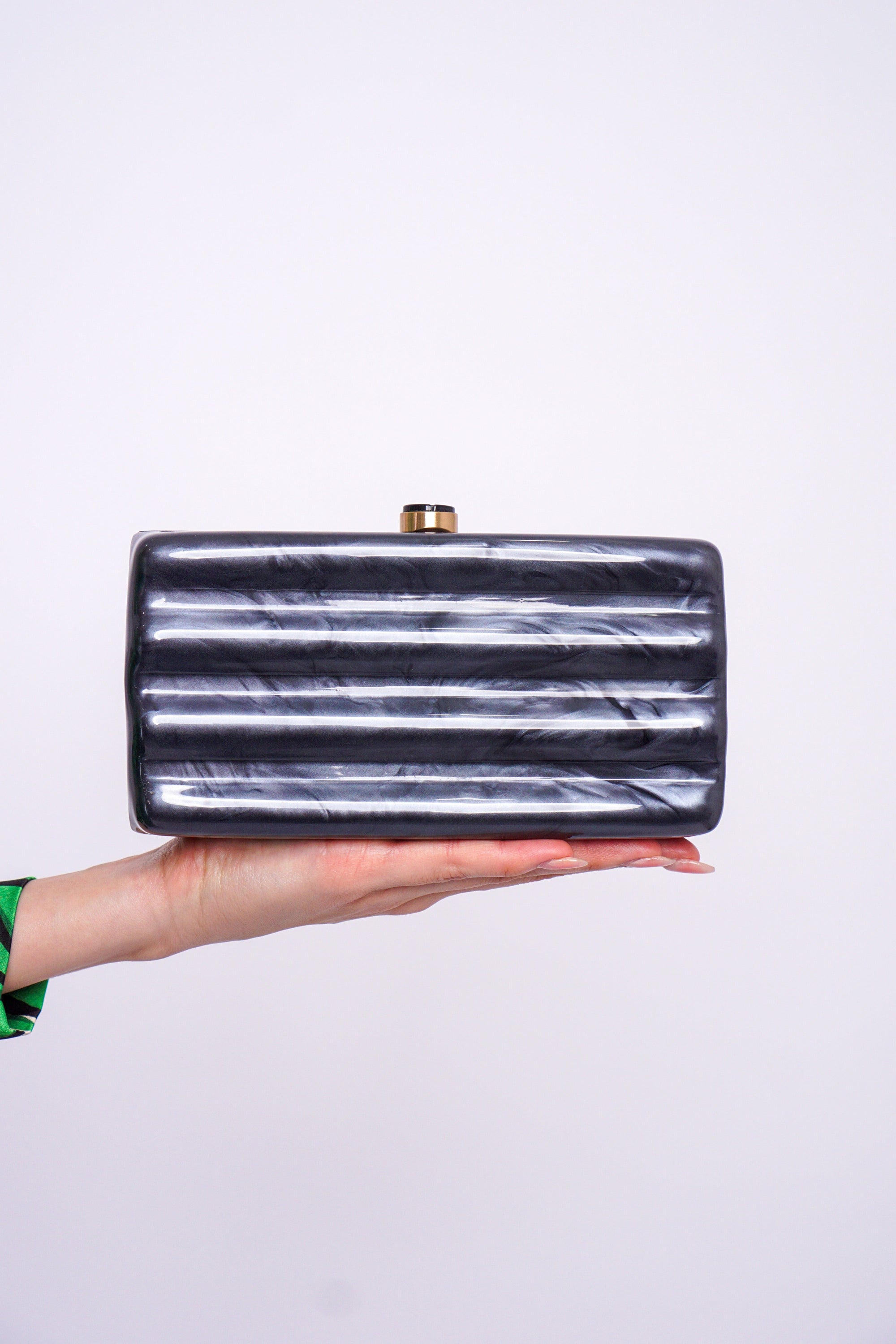 DCD CLUTCHES Black Wavy Acrylic Clutch