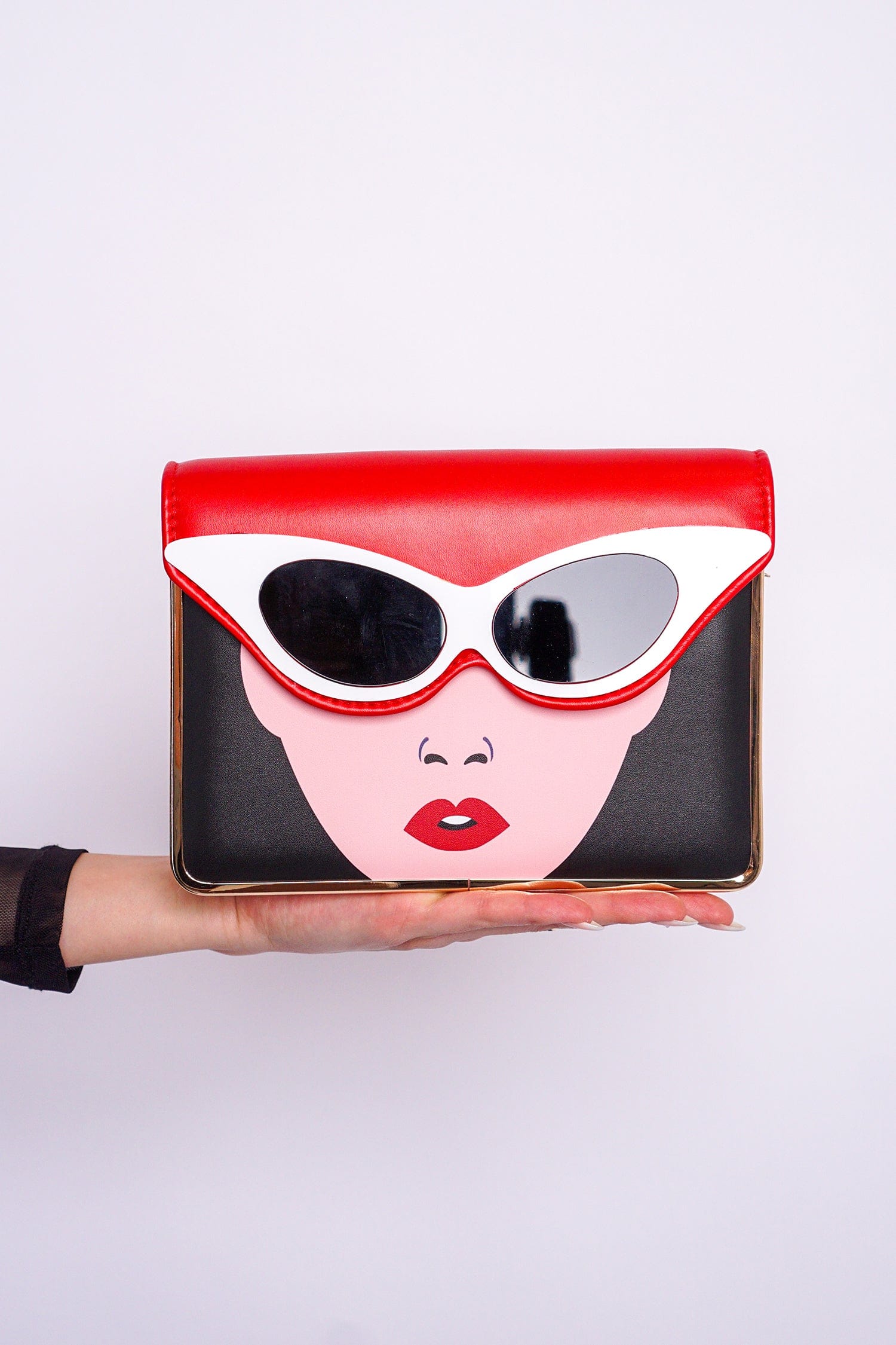DCD CLUTCHES Red Sunglass Women Clutch Bag