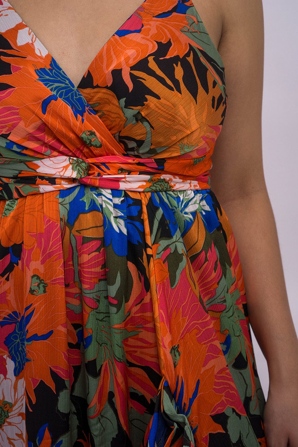 DCD DRESSES Red Flower Print Strap Ruffle Layerd Dress