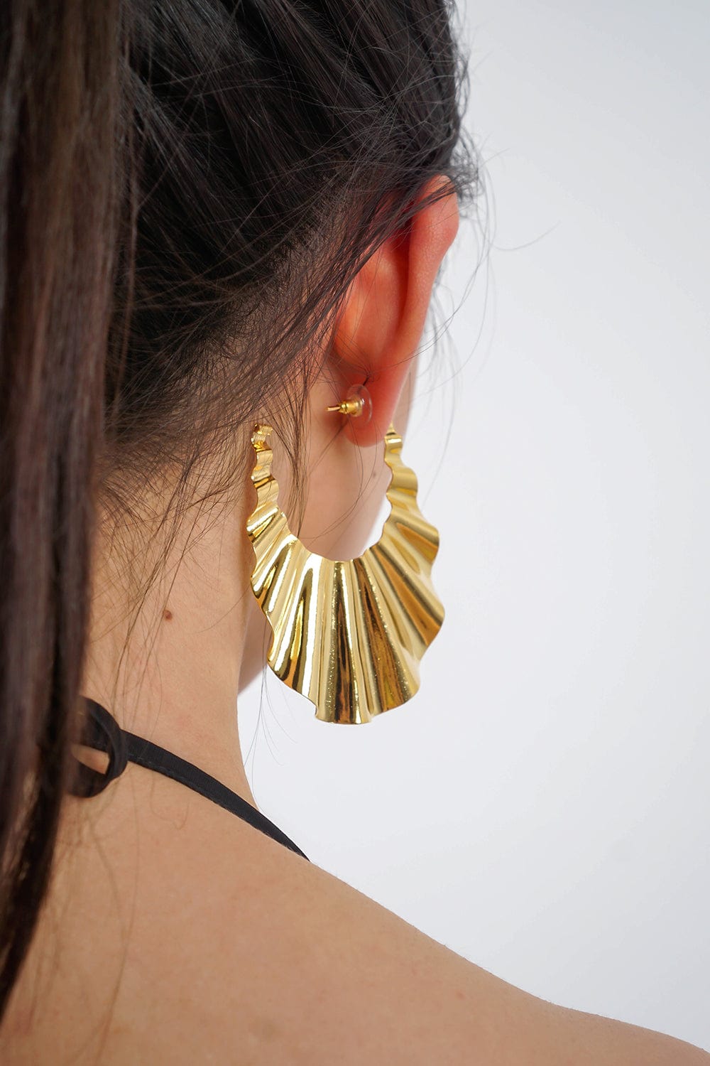 DCD EARRINGS 1 Gold Wavy Earrings