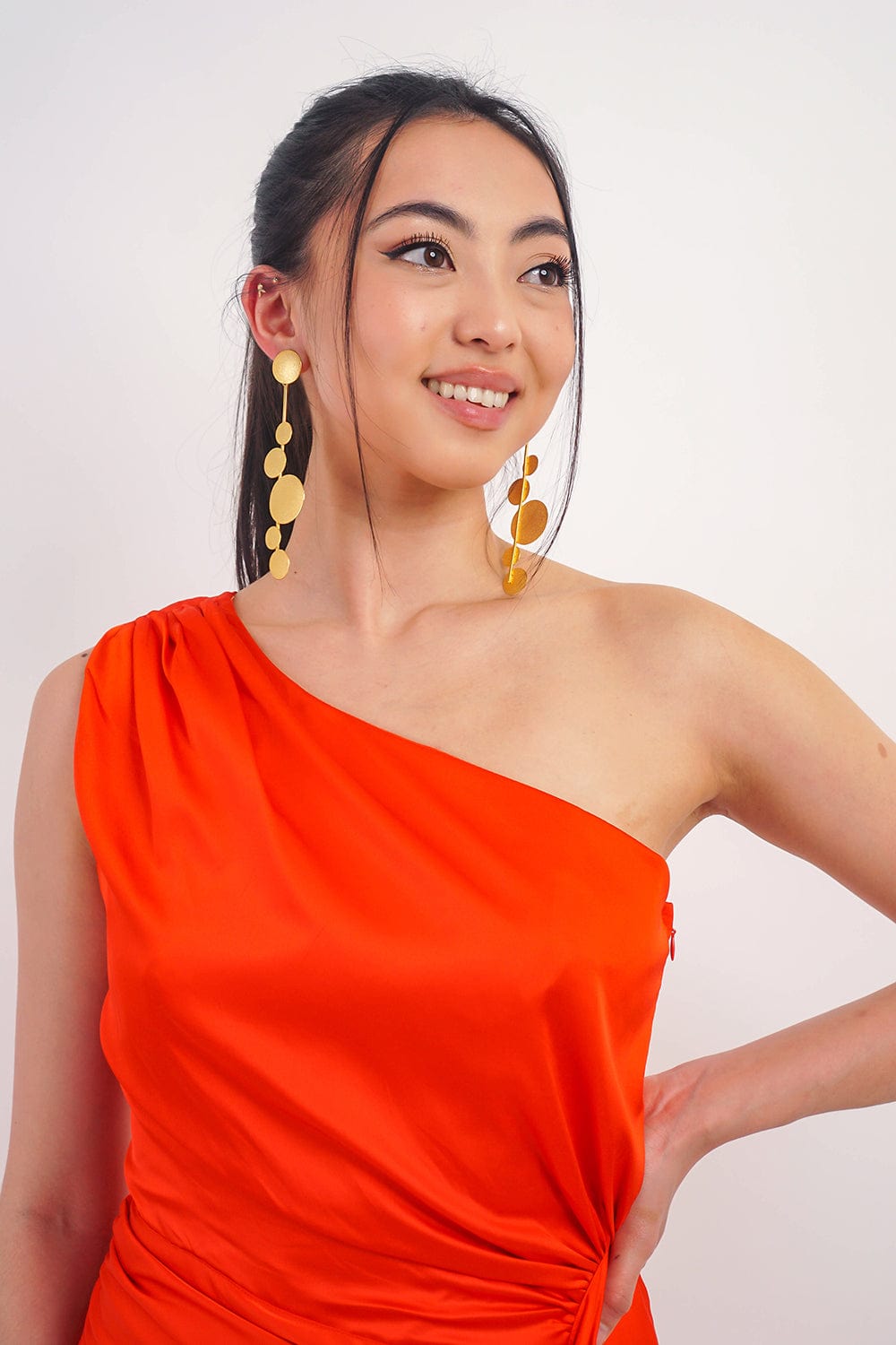 DCD EARRINGS 1 Long Gold Disc Earring