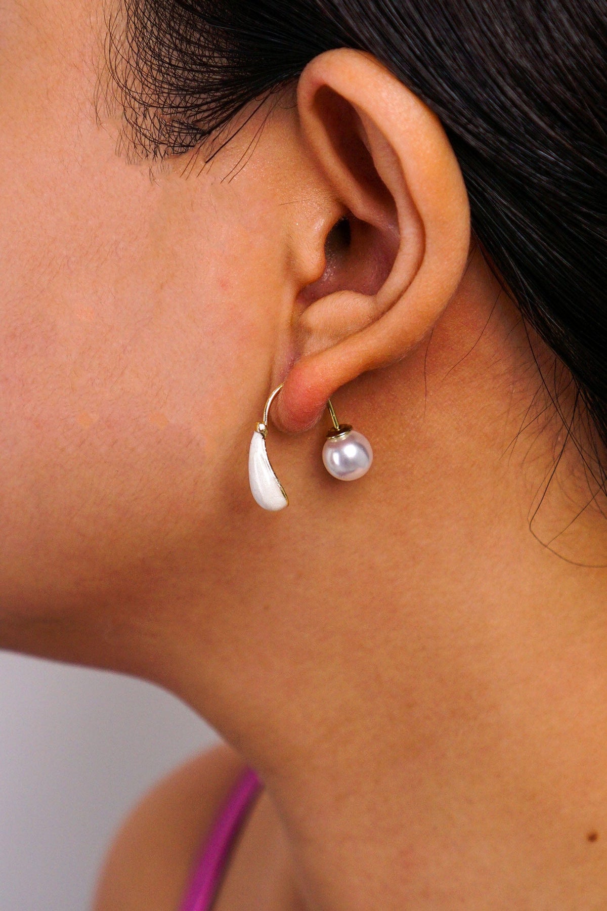 DCD EARRINGS Beige and Pearl Glaze Pearl Earrings