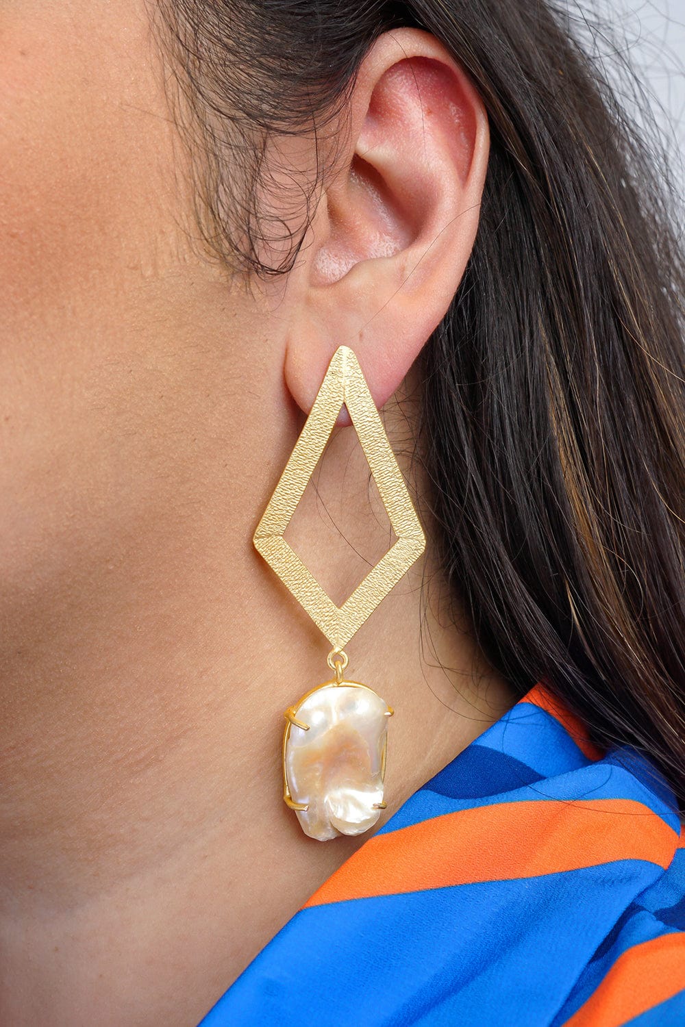 DCD EARRINGS Gold Diamond Natural Freshwater Baroque Pearl Earrings