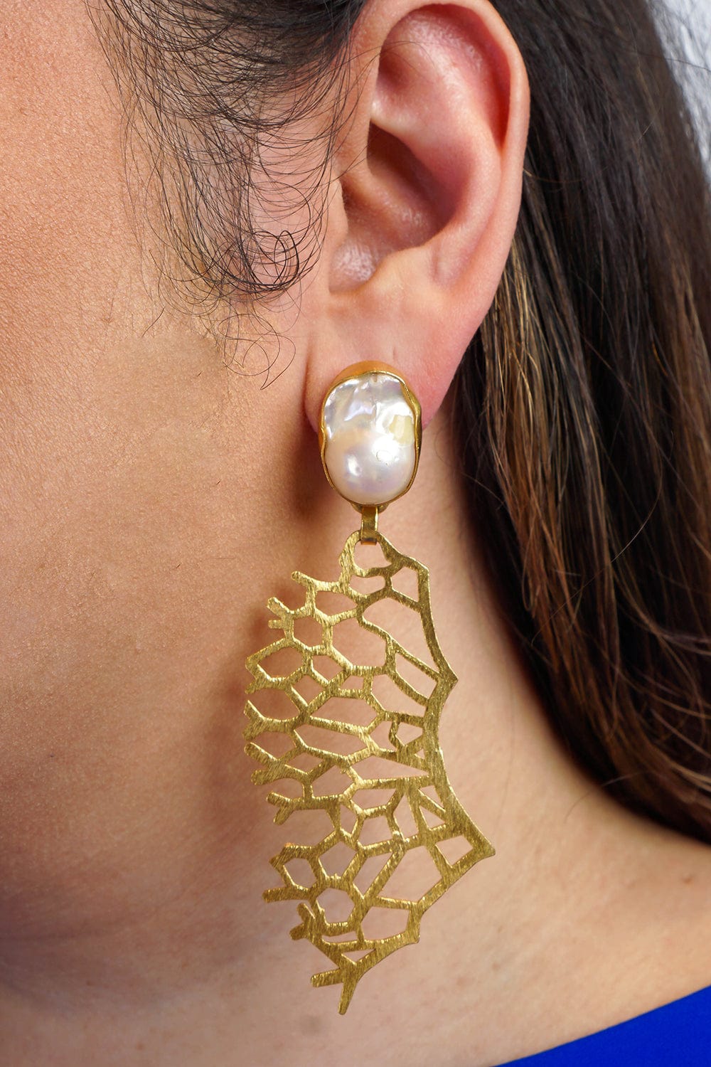 DCD EARRINGS Gold Nest Natural Freshwater Baroque Pearl Earrings