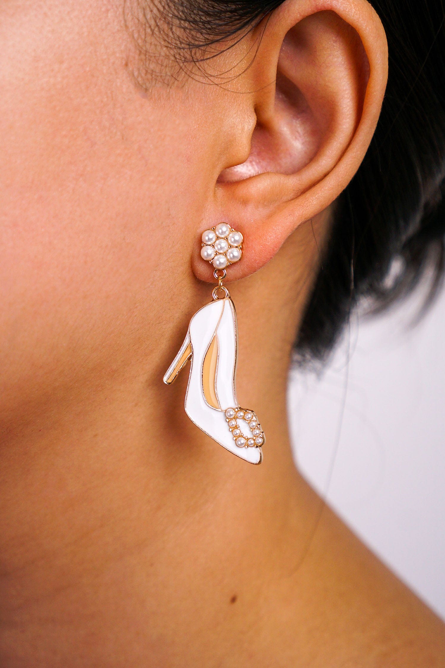 DCD EARRINGS White Stiletto Pearl Earrings