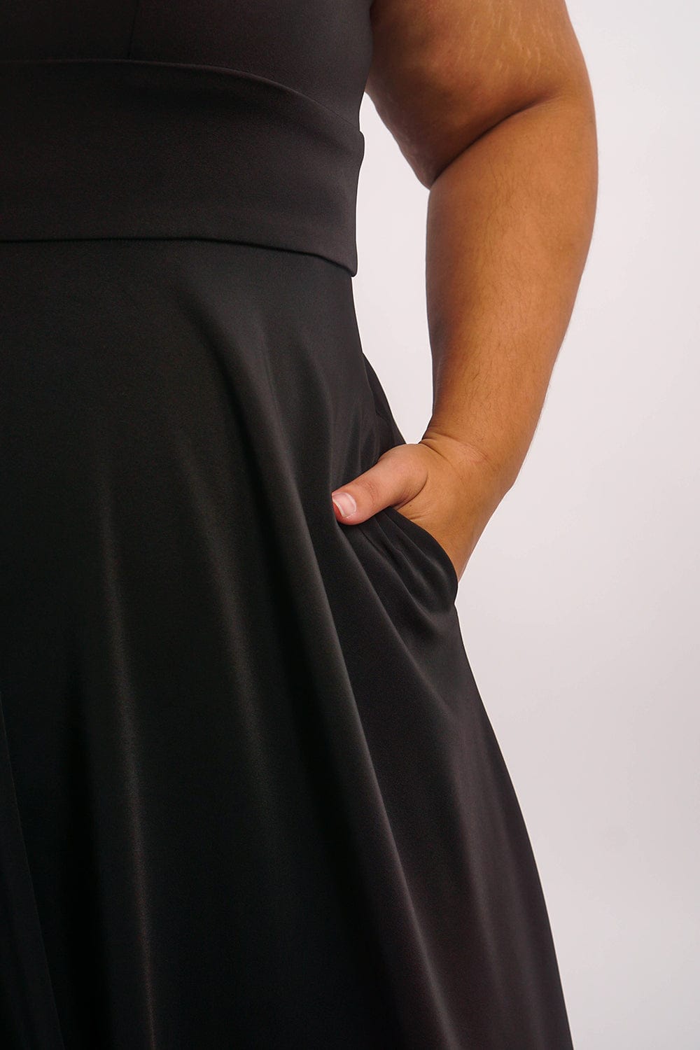 DCD GOWNS Black V Neck Front Slit Soraya Gown