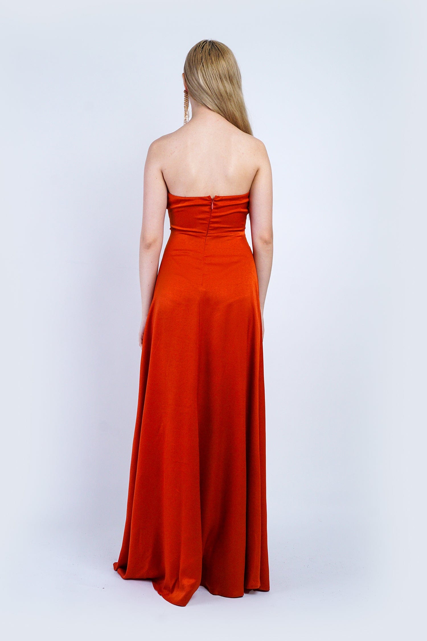 DCD GOWNS Copper V-Neck Pleated Drape Strapless Gown