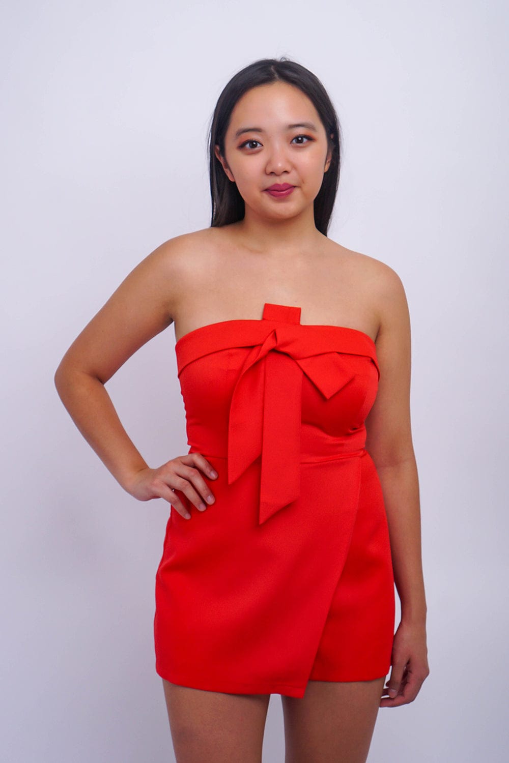 DCD JUMPSUITS &amp; ROMPERS Red Origami Tie Strapless Romper