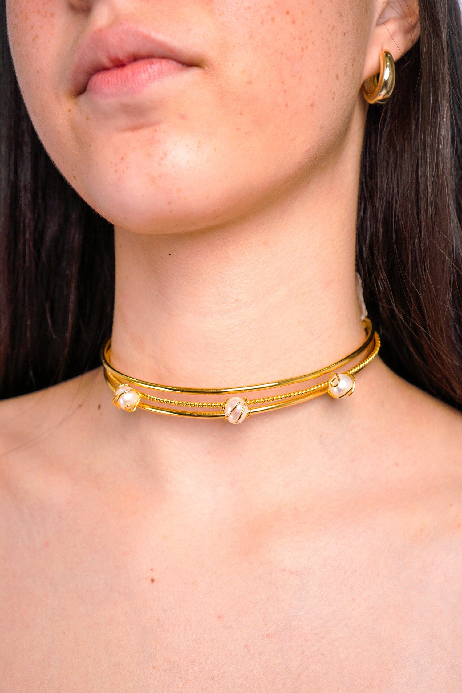 DCD NECKLACES 1 Gold Pearl Cholcer Necklace
