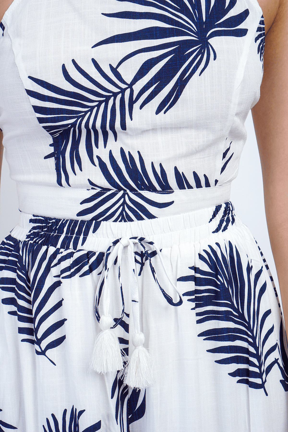 Chloe Dao Boutique PANTS Navy and White Tropical Leaf Set!