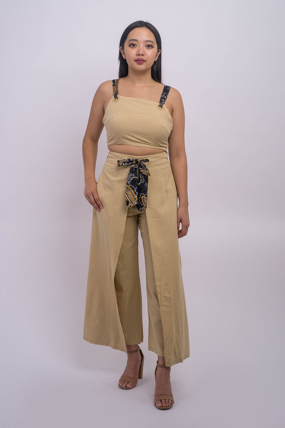 DCD SETS Beige Woven Solid Eyelet Top And Pants Set