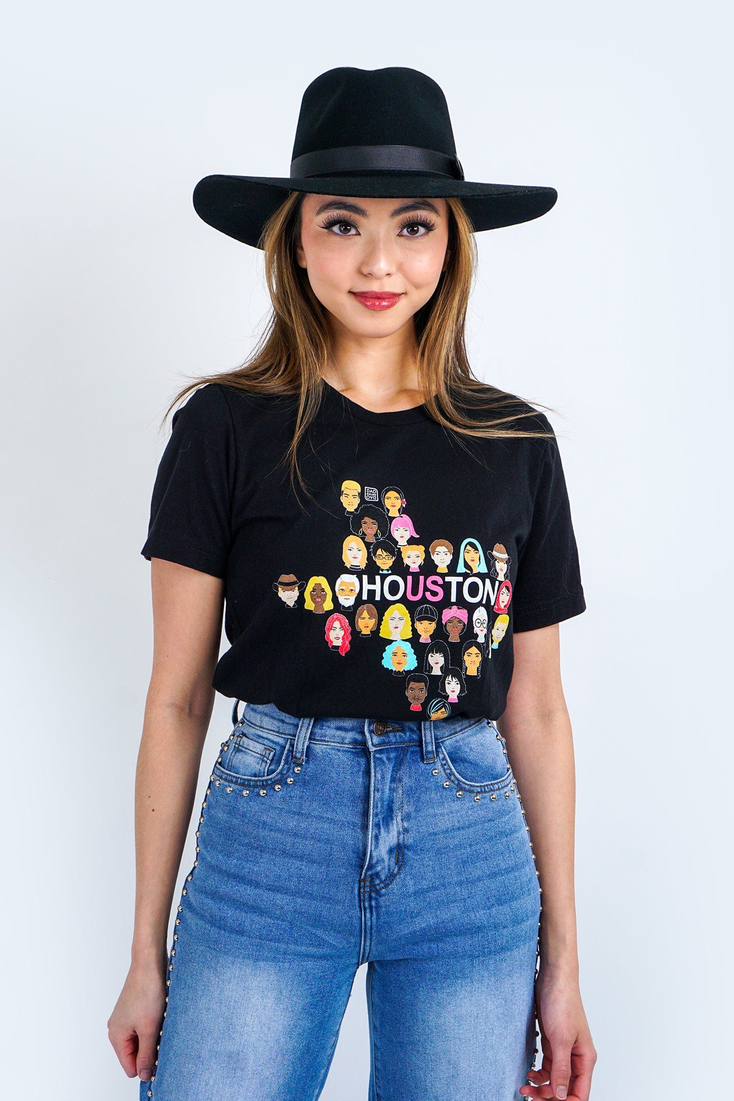 Chloe Dao TOPS Houston Us T-Shirt in Black