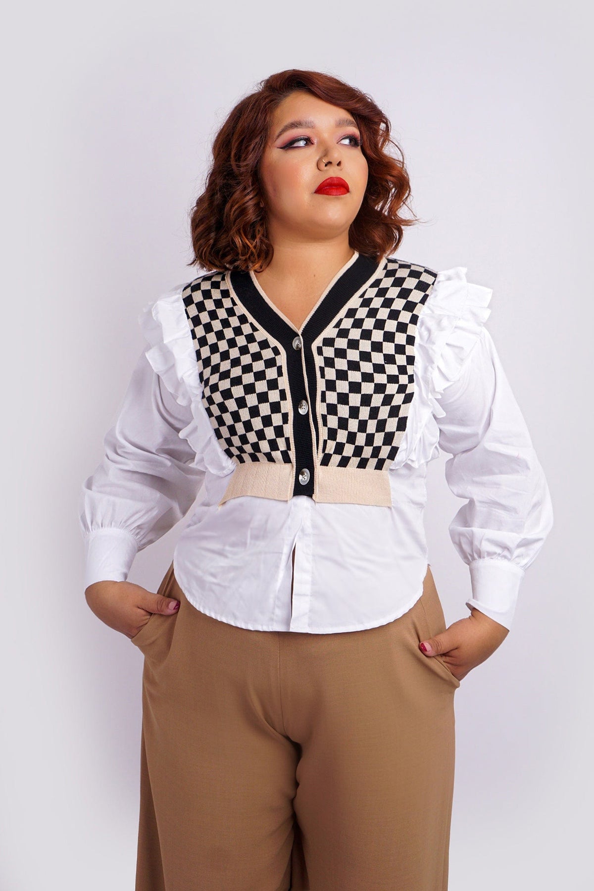 DCD TOPS White/Black Ruffle Sleeve Checkered Cardigan