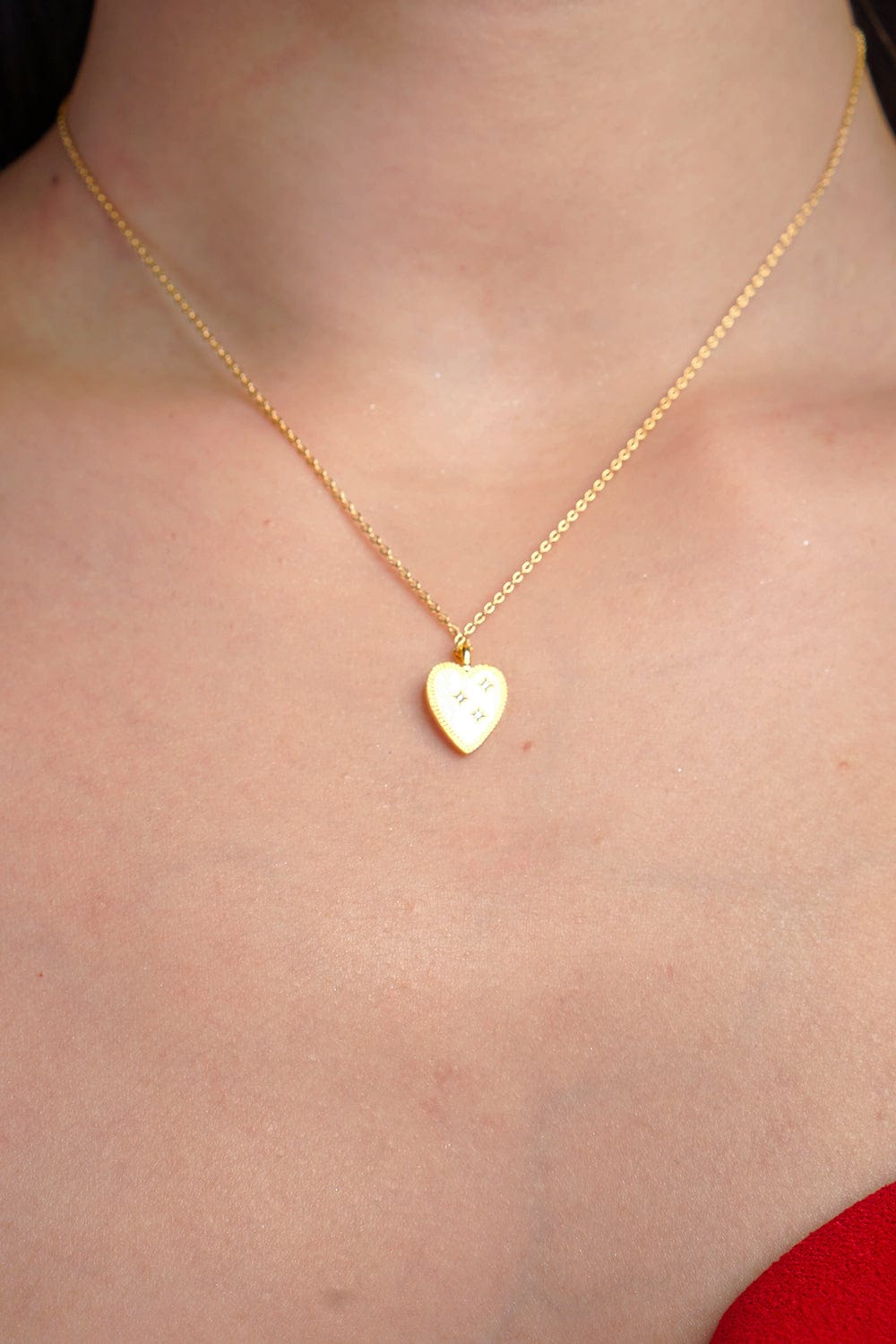 NECKLACES Gold Heart Pendant Necklace - Chloe Dao